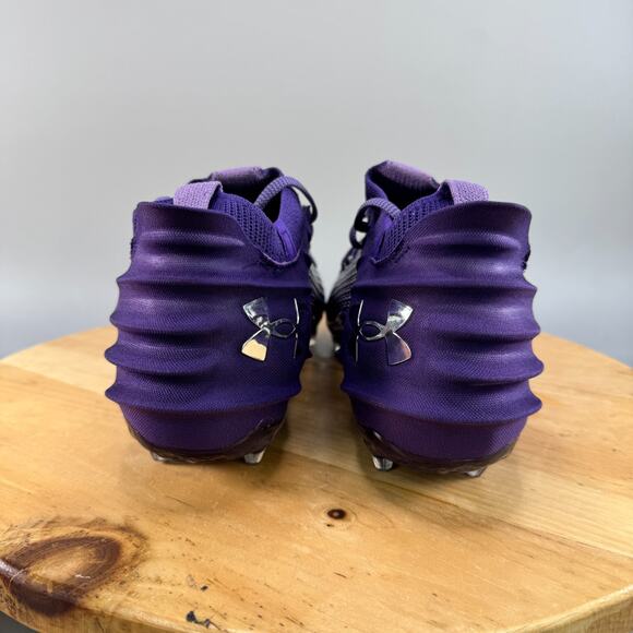 Athletic_Shoes